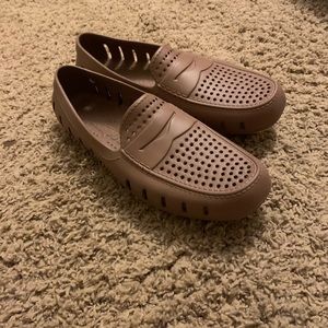 Floafers